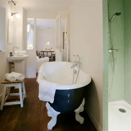 Le Kerisper Hotel 4*